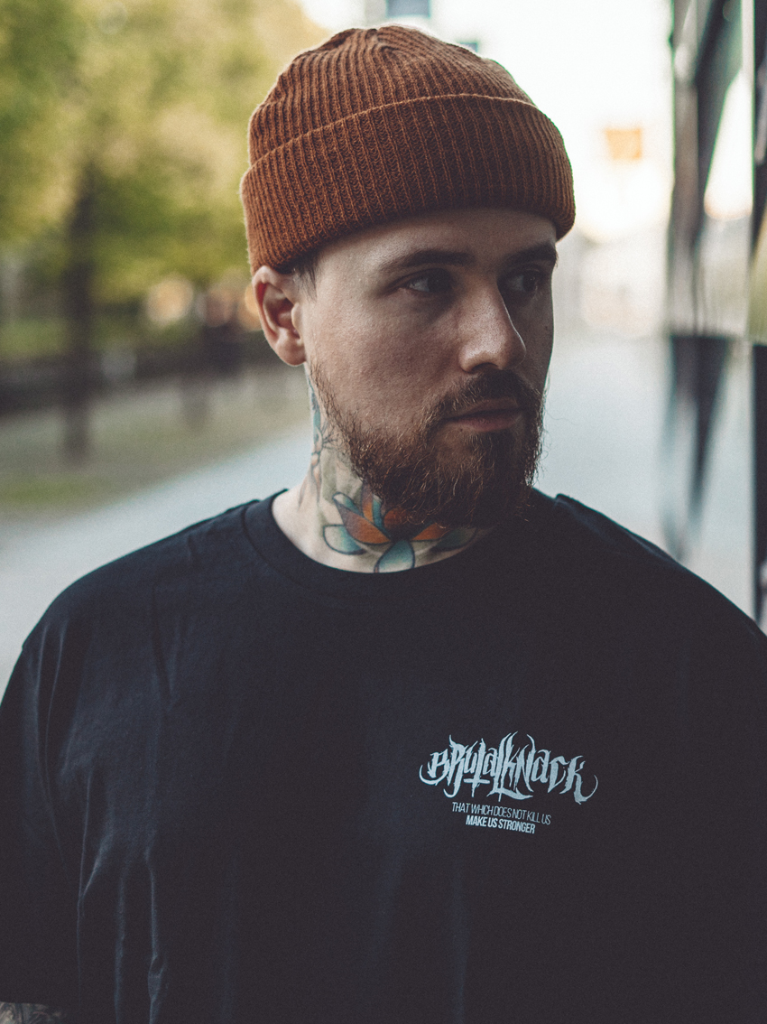 brutal-knack-boy-gorilla-shirt-2