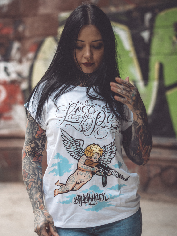 girl-shirt-love-pain-white1