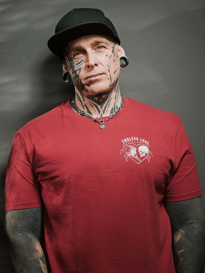 brutal-knack-endless-love-shirt-1l78zDqSXsAFL9