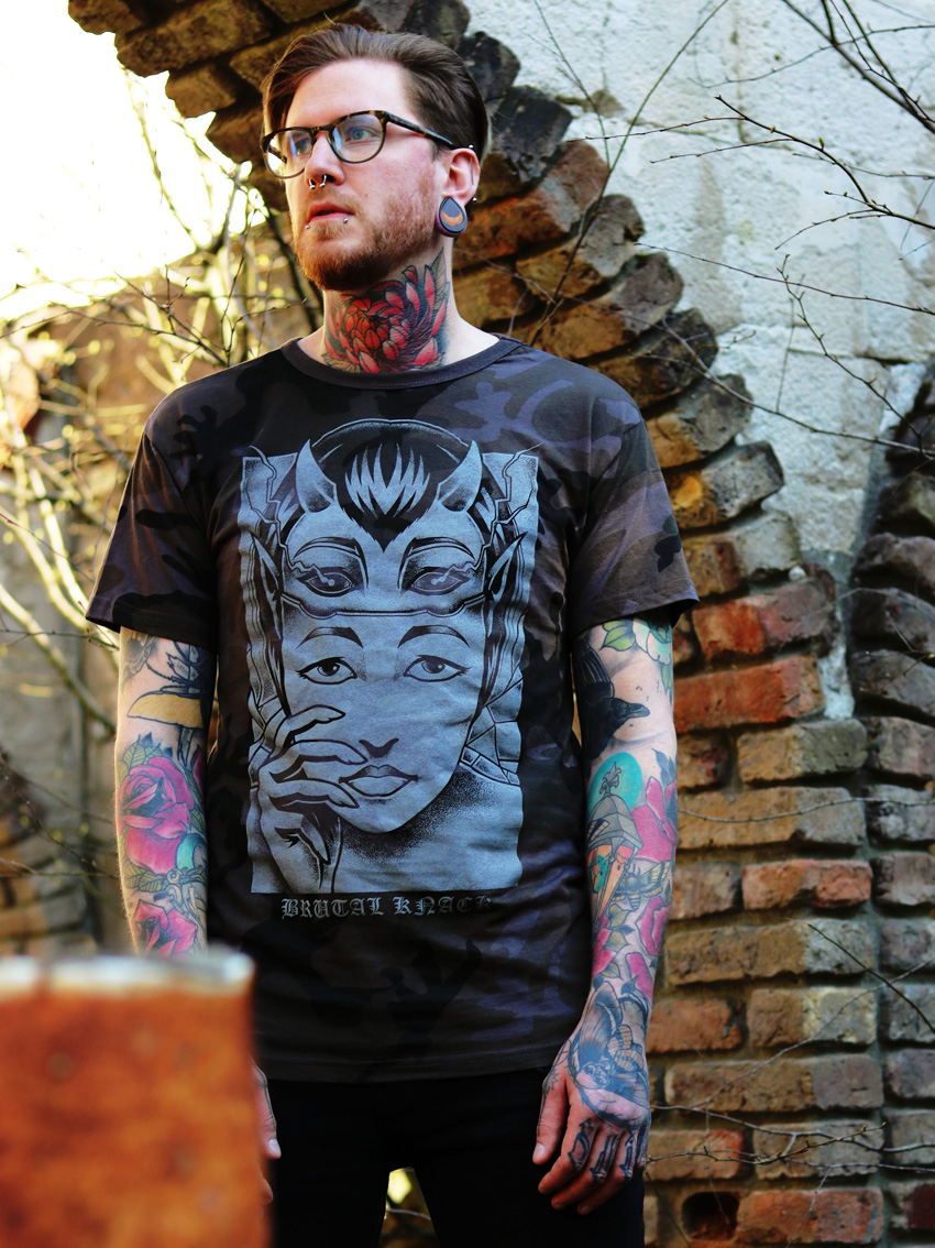 brutal-knack-devilinside-camo-2