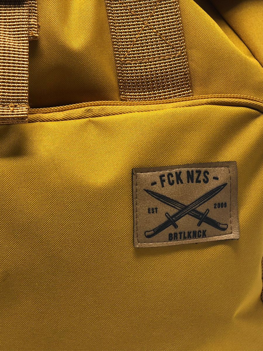 brutal-knack-FCKNZS-Rucksack-senf-2