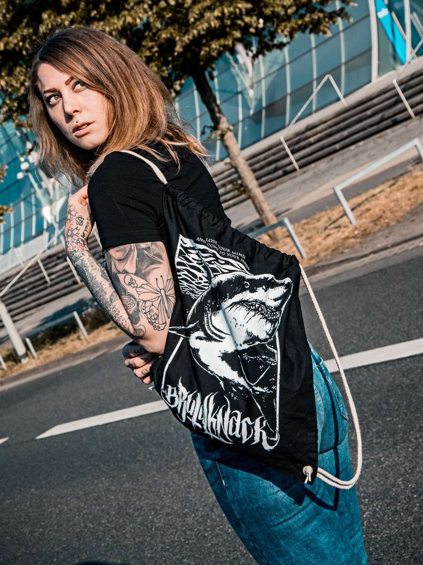 brutal-knack-shark-turner_600x600-2x