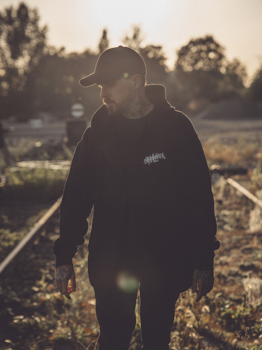 brutal-knack-fox-hoodie-2