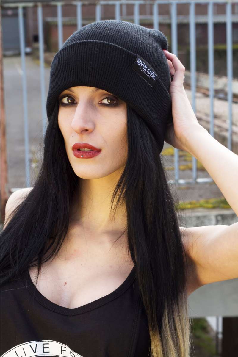 brutal-knack-beanie-logo-black2_600x600-2x