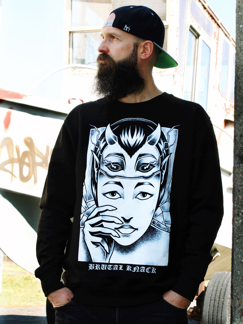 Devil Inside Sweater [black]