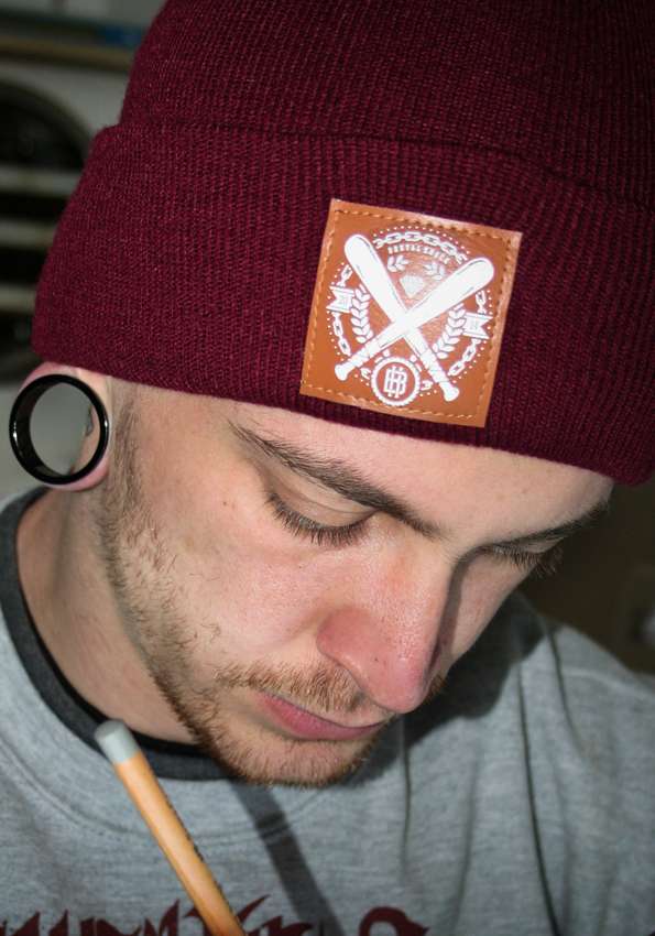 beanie_b9_02_600x600-2x