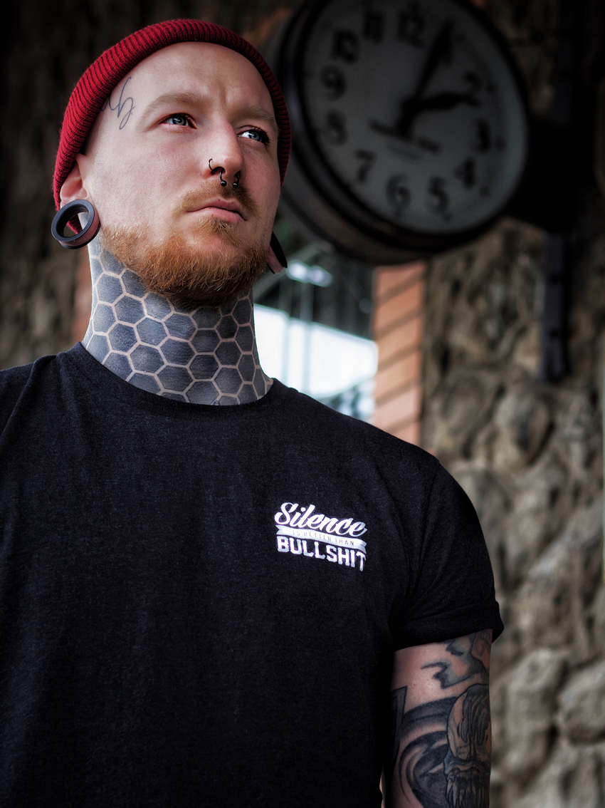 brutal-knack-silence-black-2