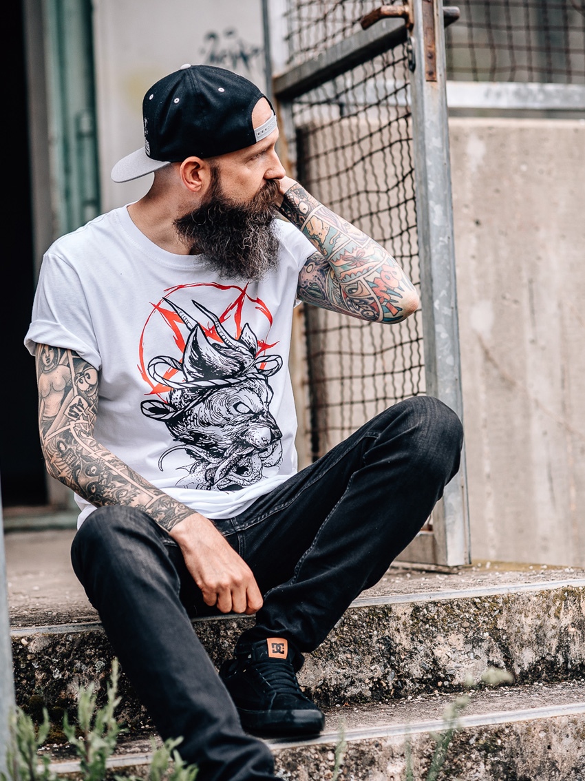 brutal-knack-occult-wolf-shirt-white-2