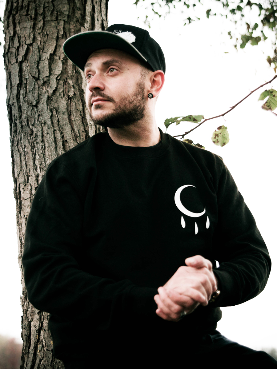 brutal-knack-few-times-sweater-4