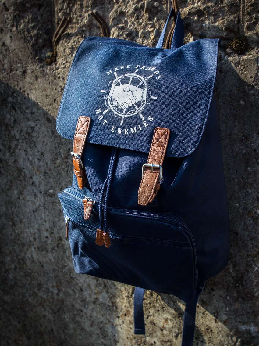 brutal_knack_rucksack_navy_600x600-2x