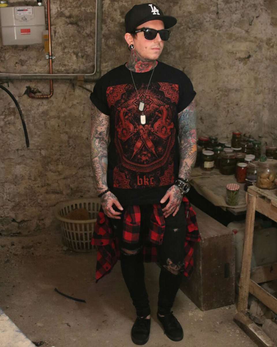 brutal-knack-tattoo-machine-black-red-2_600x600-2x