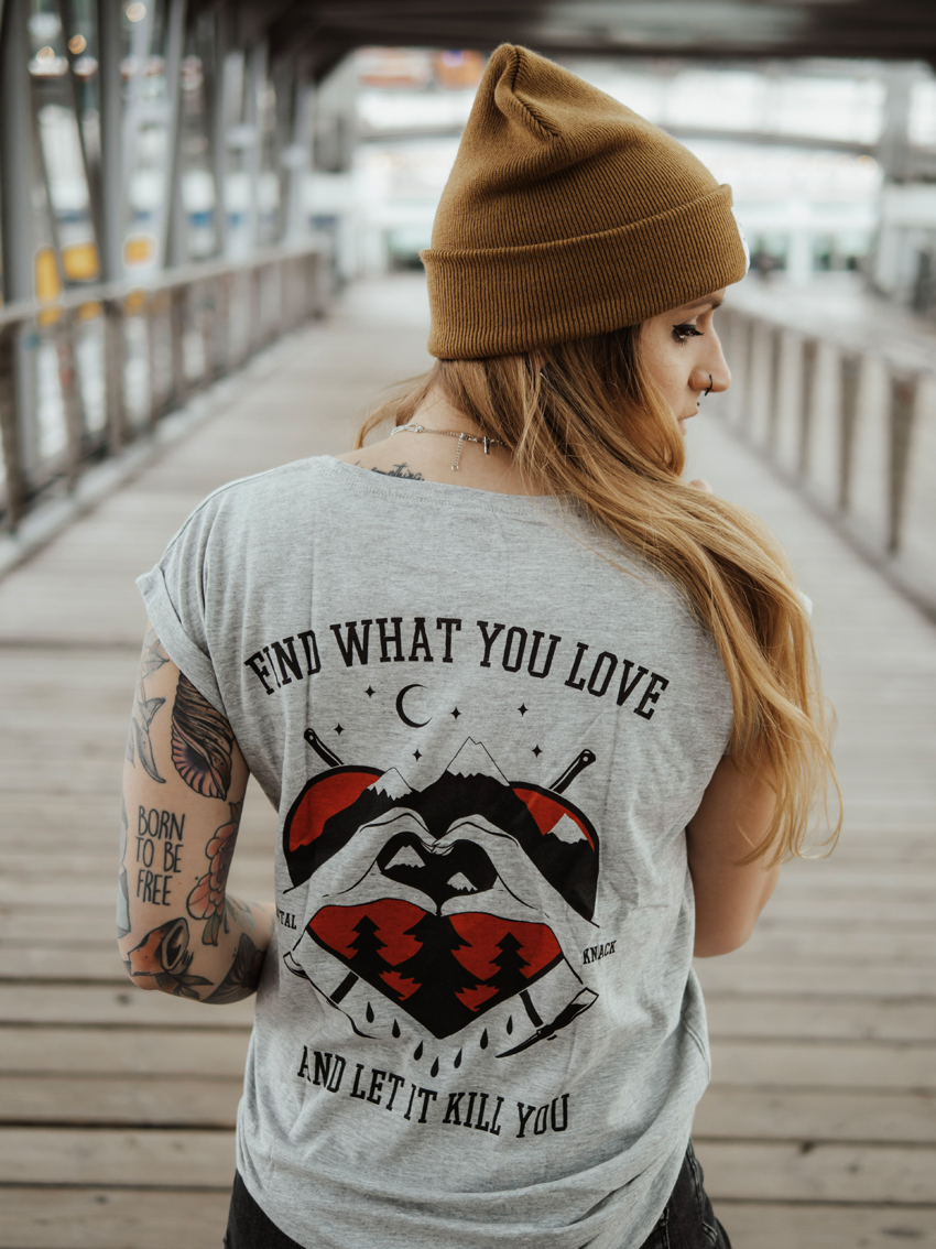 bk-fwyl-shirt-girl-2