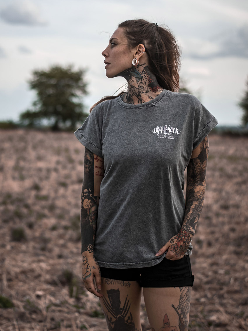 brutal-knack-girl-panda-shirt-1