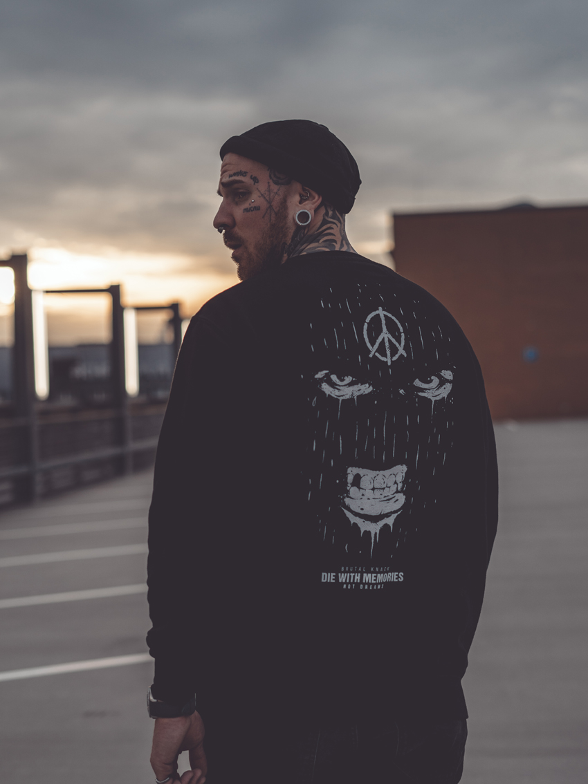 brutal-knack-memories-sweater-3