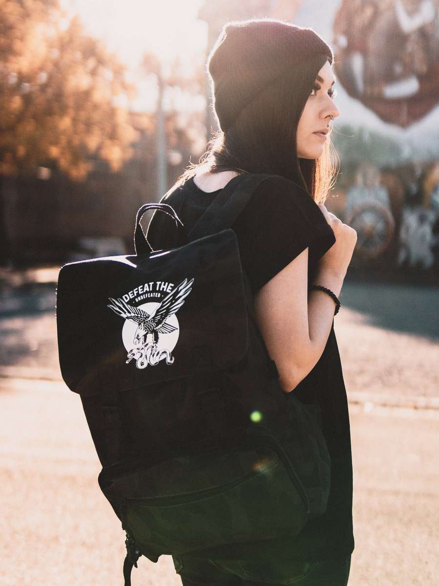 brutal_knack_rucksack_defeat2_600x600-2x