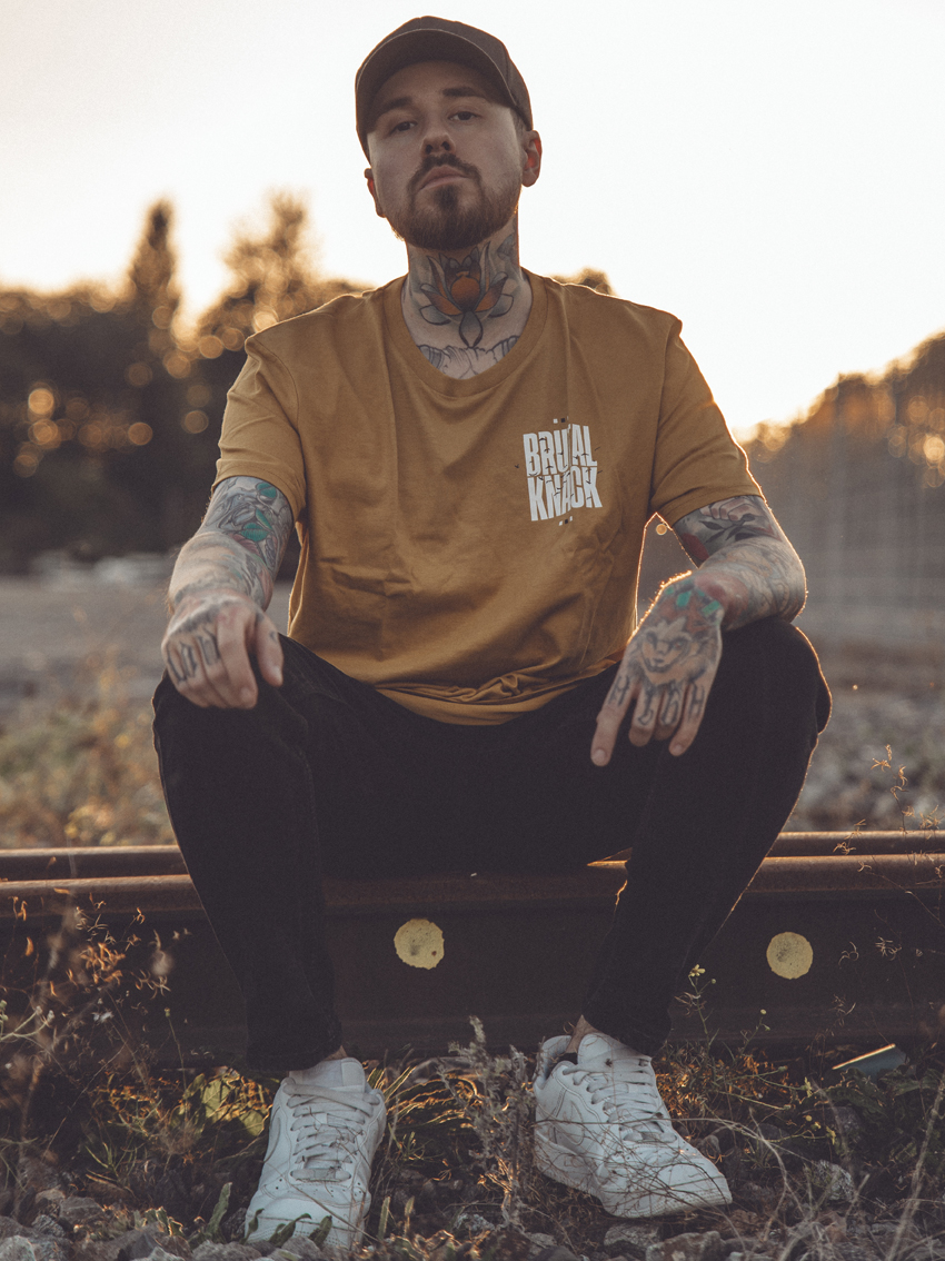 brutal-knack-fwyl-v2-2