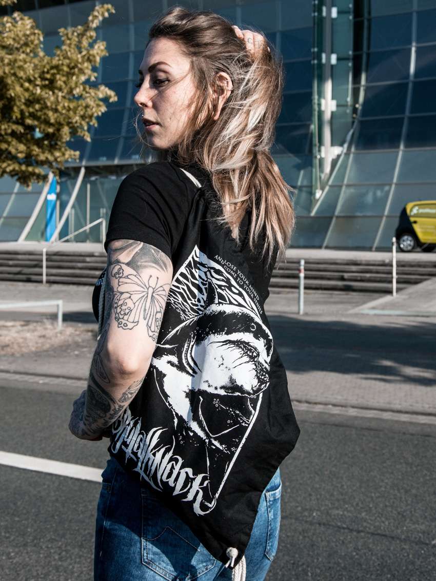 brutal-knack-shark-turner-1_600x600-2x